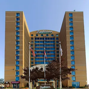 Radisson Airport *** Toronto